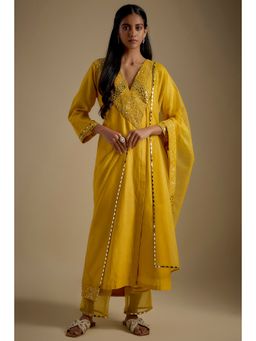 Asaga - Women Yellow Vistora Kurta with Pant and Dupatta