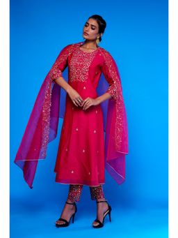 Asaga - Women Pink Majrooh Kurta with Pant and Dupatta