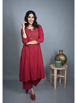 EARTHWEAR - Hand Embroidered Handloom Cotton Three Panel Red Kurta with Pant