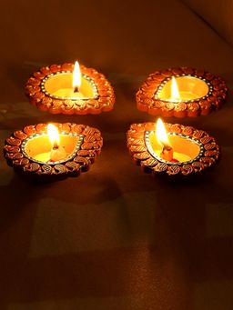 AAPNO RAJASTHAN - Delicately Carved Terracotta Diyas (Pack of 4)