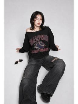 MIXT by Nykaa Fashion - Women Typography Print Black Fleece Relaxed Fit Sweatshirt