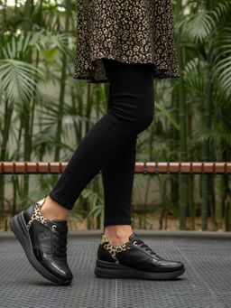 BAGATT - Rose Black Animal Print Women Lifestyle Sneakers