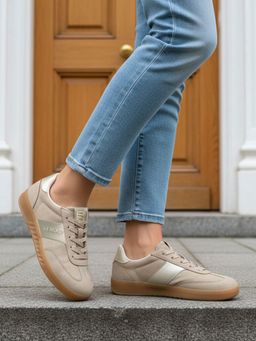BAGATT - Beige Round Toe Low Top Pair Of Sneakers