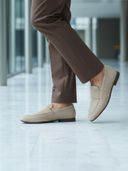 Beige color option, Currently selected