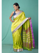 Green color option, Sold out, Currently selected