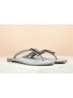 Inc.5 - Embroidered Grey Flats
