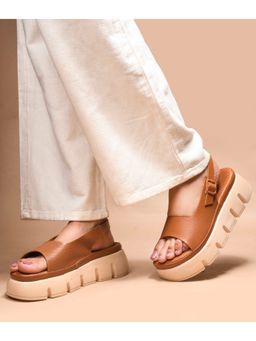 SHUZ TOUCH - Tan Chunky Sandals