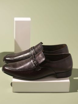 PRIVO - Men Burgundy Slip On Formal Loafers