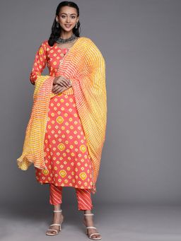 Varanga - Peach Round Neck Kurta with Trouser and Dupatta (Set of 3)