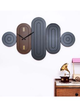 ARTYPILLAR - Wooden Wall Clock In Capsule Design