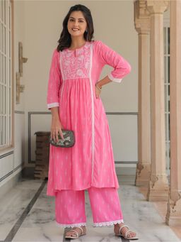 ARAMYA - Women Pink Rayon Panelled Geometric Print Kurta with Palazzo