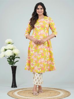 ARAMYA - Women Green Soft Cotton A-Line Floral Print Kurta with Pant