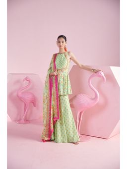 MANDIRA WIRK - Women'S Nevin Floral Kurti with Sharara and Dupatta (Set of 3)