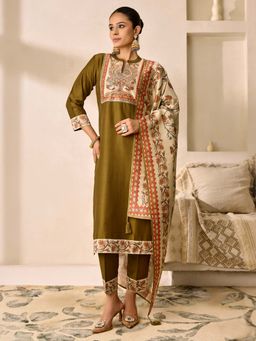 Women Plus - Embellished Viscose Silk Kurta With Pant & Dupatta