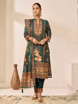 Women Plus - Digitally Printed Shimmer Silk Kurta With Pant & Dupatta