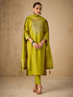 Women Plus - Olive Embroidered Viscose Silk Kurta With Pant & Dupatta