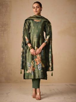 Women Plus - Embellished Jacquard Weave Silk Kurta With Pant & Dupatta