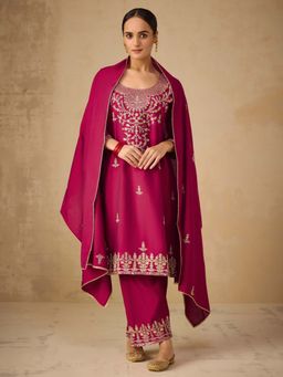 Women Plus - Pink Embroidered Viscose Silk Kurta With Pant & Dupatta