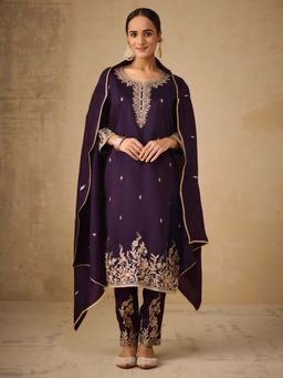 Women Plus - Purple Embroidered Viscose Silk Kurta With Pant & Dupatta