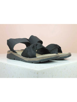 Inc.5 - Black Flats