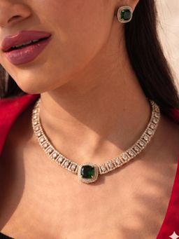 BINNI - Emerald Glimmer AD Necklace Set