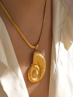 AQUASTREET - Coin Snail Shell Pendant Necklace Anti-Tarnish Waterproof 18K Gold Plated