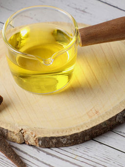 Bonhomie - Solid Glass Cup with Wood Handle