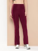 Maroon color option, Currently selected