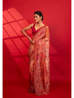 UNALLUME BY NISHA - Cityscape Symphony Silk Saree with Unstitched Blouse - Red