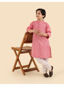 Pink color option, Currently selected