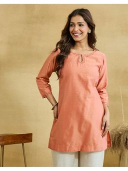 Fabindia - Women Coral Embroidered Keyhole Neck Kurta