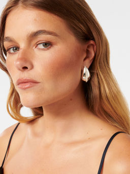 Forever New - Signature Torrie Tear Drop Pearl Earrings