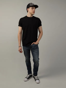 American Eagle - Black Solid Regular Fit T-Shirt