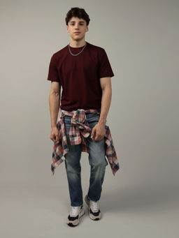 American Eagle - Maroon Solid Regular Fit T-Shirt