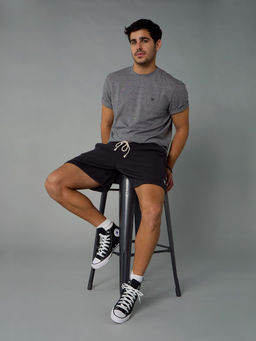 American Eagle - Grey Solid Regular Fit T-Shirt