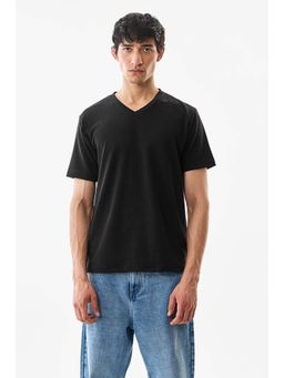 Snitch - Men Black Polyester Blend Textured Regular Fit T-Shirt
