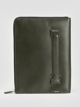 Perona - Unisex Olive Solid Pouch