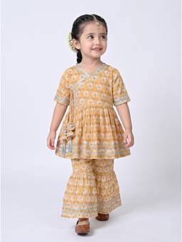 Bella Moda - Girls Yellow Printed Cotton Kurta with Sharara
