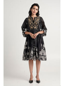 MADDER MUCH - Harper Knee Length Dress - Black