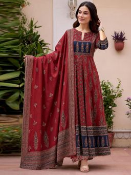 Aaghnya - MAROON Viscose Rayon Floral Print Anarkali Anarkali Kurta with Pant and Dupatta