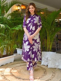 Aaghnya - Women's Purple Viscose Rayon Straight Kurta with Pant