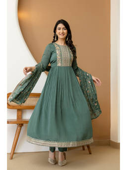 BERRYLICIOUS - Green Floral Silk Kurta and Pant with Dupatta