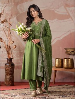 KVS FAB - Green Embroidered Silk Blend Kurta and Pant with Dupatta