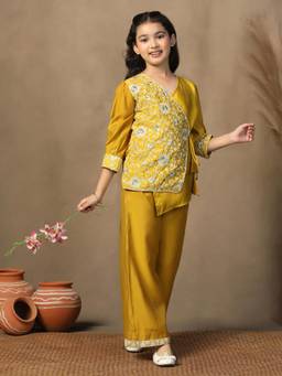 FASHION DREAM - Girls Yellow Silk Blend Floral Embroidered Peplum Co-Ord Set