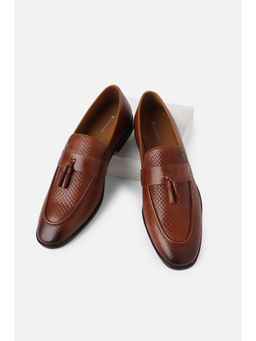 Van Heusen - Men Tan Slip On Moccasins