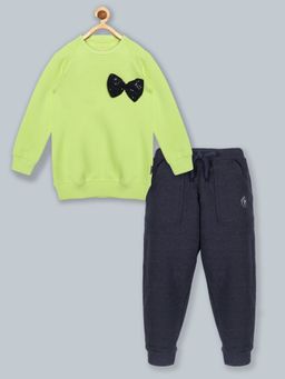 KiddoPanti - Girls Sweatshirt with Bow Applique - Solid Fleece Trackpants (Set of 2)