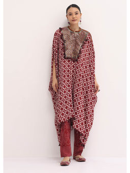 KALKI FASHION - Maroon Printed Crepe Kaftan Kurta and Pants (Set of 2)