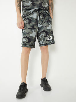 max - Men Camouflage Printed Shorts
