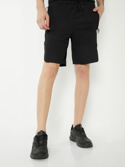 max - Men Black Solid Shorts