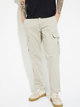 max - Urb_N Men Beige Solid Cargos